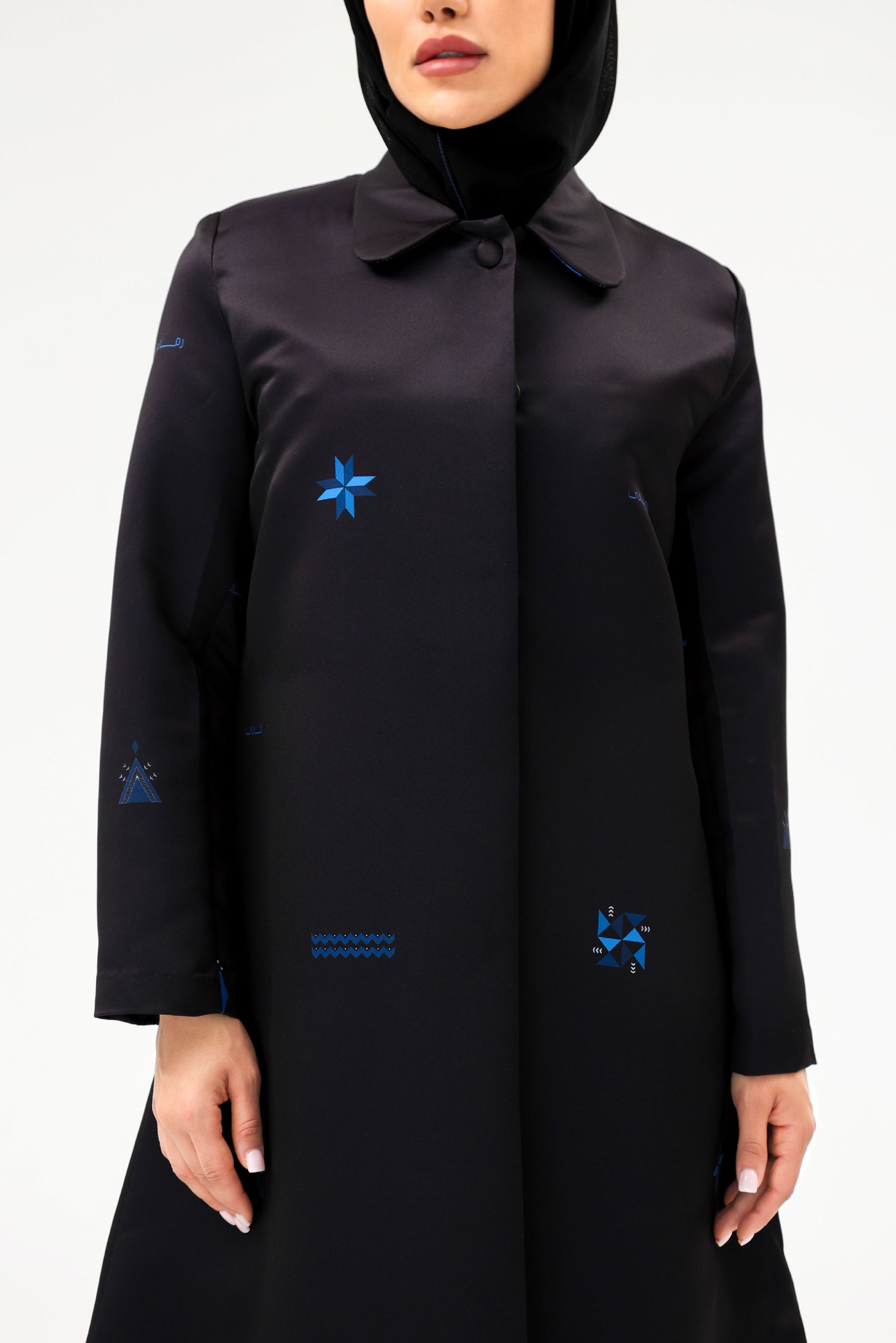 Printed Al-Qatt Al-Asiri Abaya in Midnight