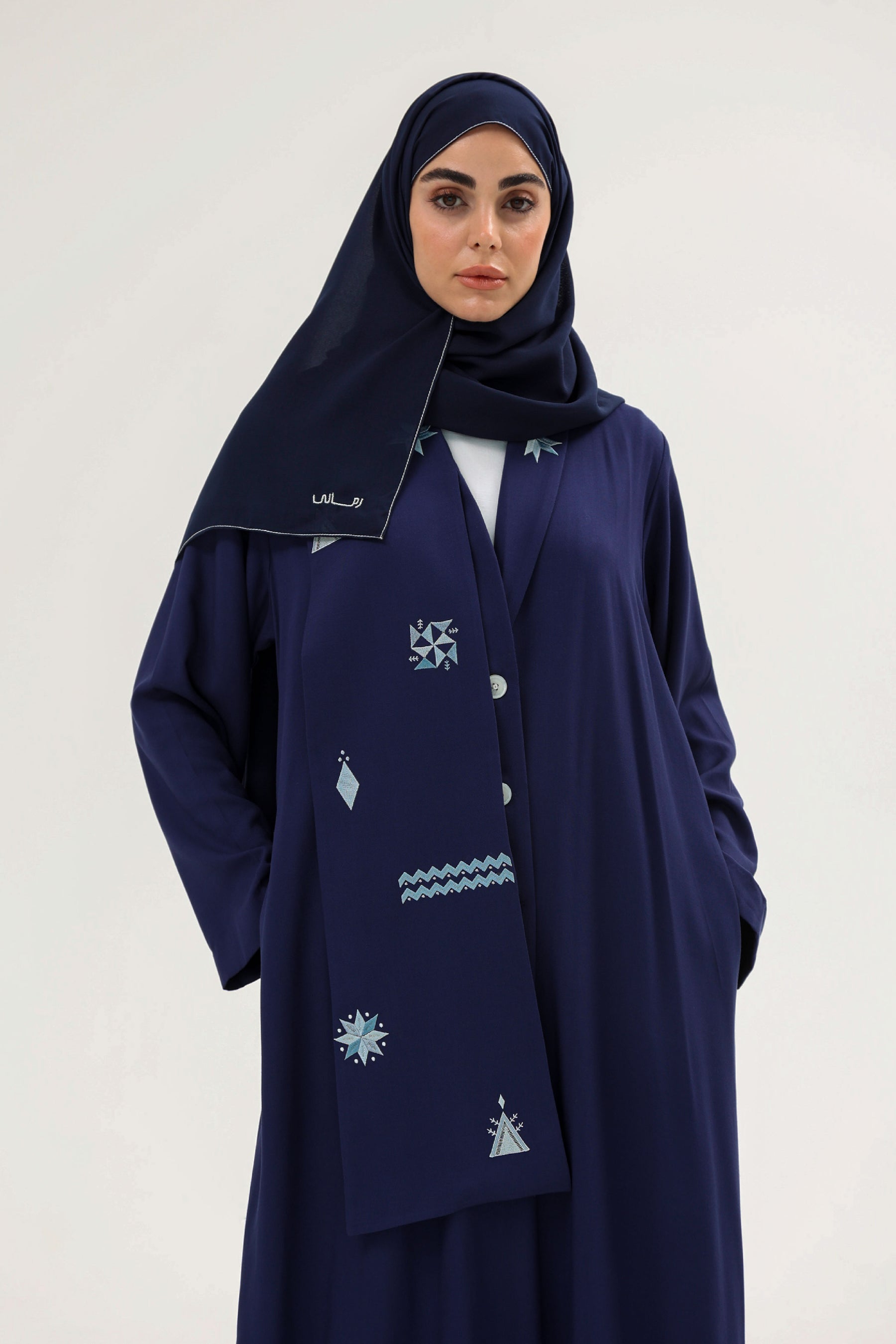 Shawl Abaya with Al-Qatt Al-Asiri