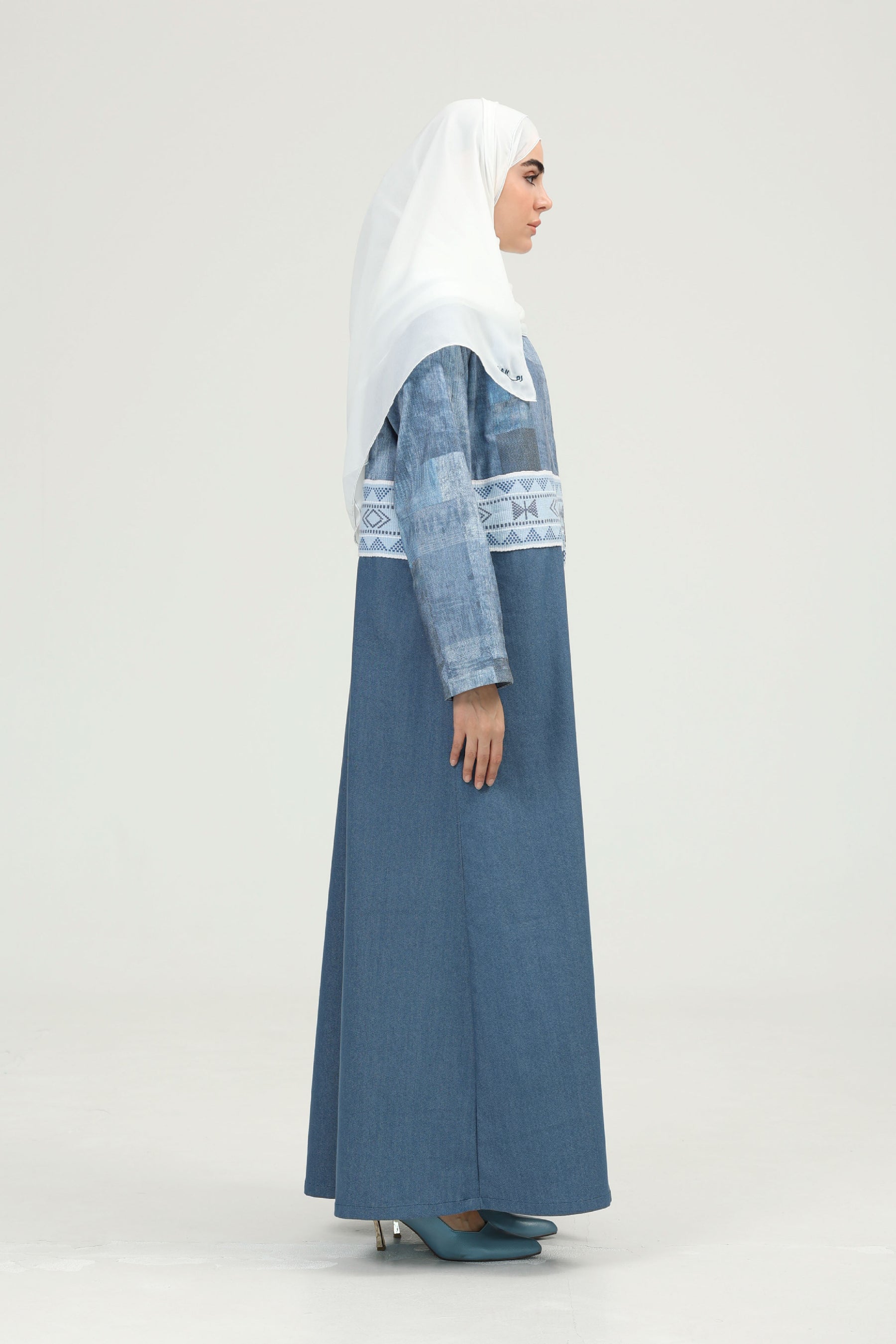 Light Denim Sadu Abaya